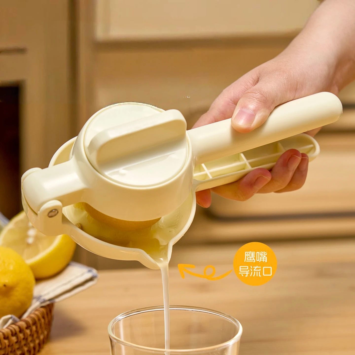 Manual Lemon Squeezer Food Grade Plastic Orange Squeezer Juicer Fruit Juice Press Machine Handle Press Multifunctional Tool